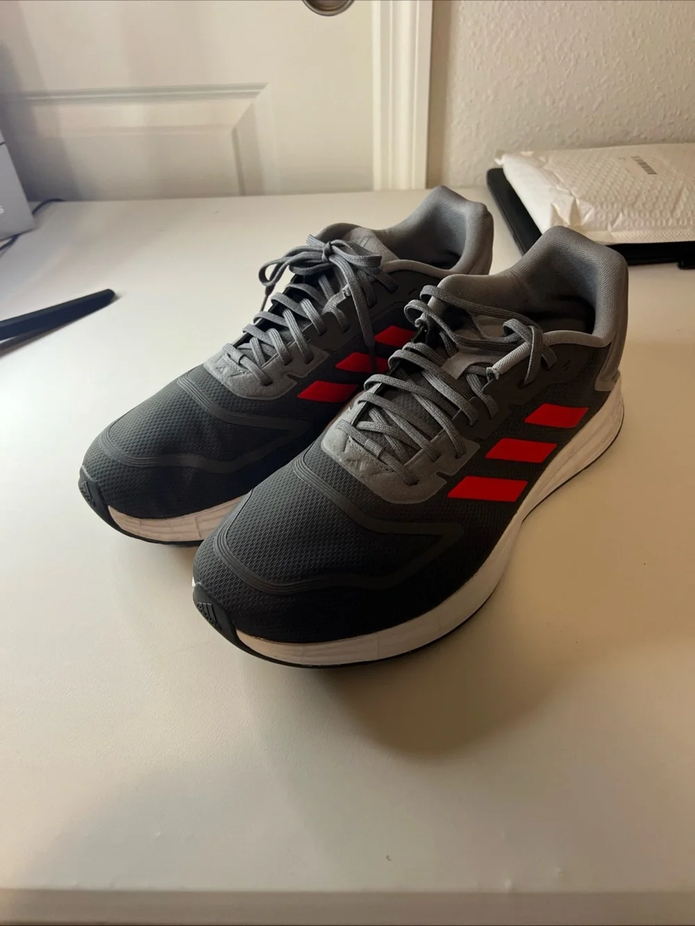 Adidas Duramo SL Men’s Running Shoes Gray/Red Lightmotion Size 12 Athletic Sneak